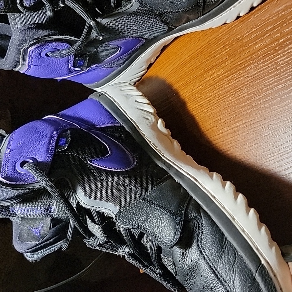 Jordan 1 High React - Picture 4 of 9